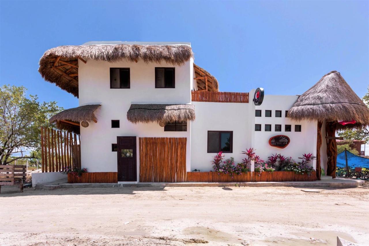 Mis Suenos Holbox Hotel Exterior photo