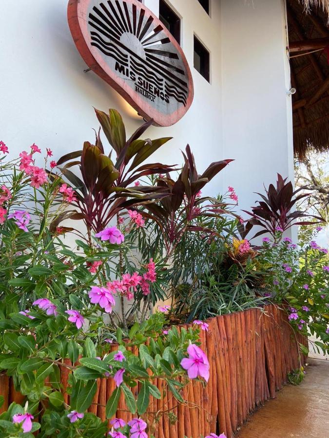 Mis Suenos Holbox Hotel Exterior photo